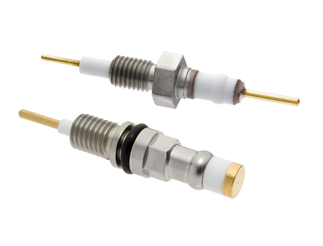 Ceramic-to-metal pressure feedthroughs with NPT sockets from CeramTec